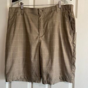 BCG Men's Khaki Grid Pattern Shorts